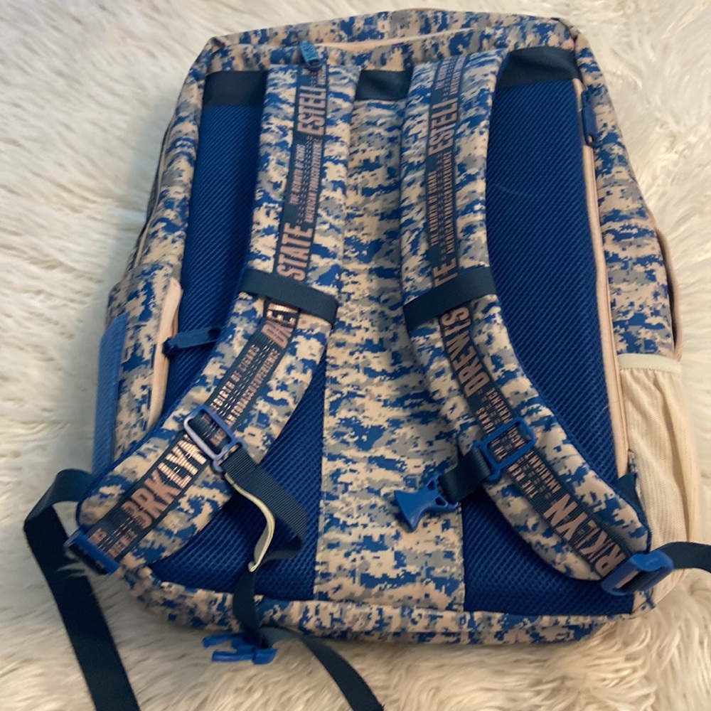 Drew Estate Barn Smoker Backpack Blue White bag with swag BNWOT see all photos - Picture 7 of 12
